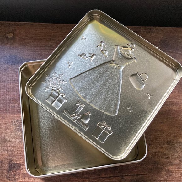 Two Christmas cookie tins - Picture 9 of 9